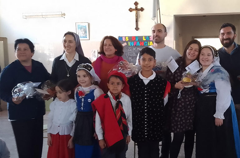 Equipe educacional ameríndia visita a Argentina